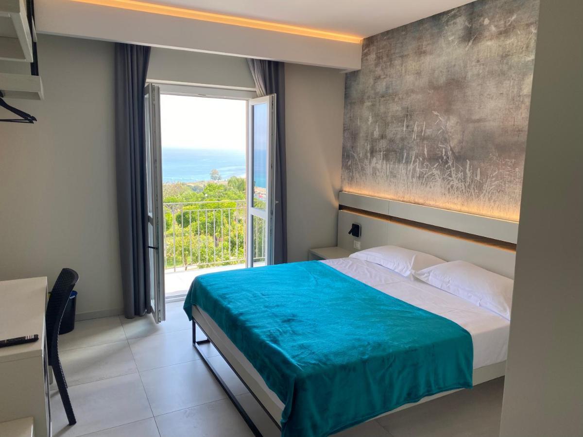 Aether Suites Tropea - Free Private Parking Ngoại thất bức ảnh