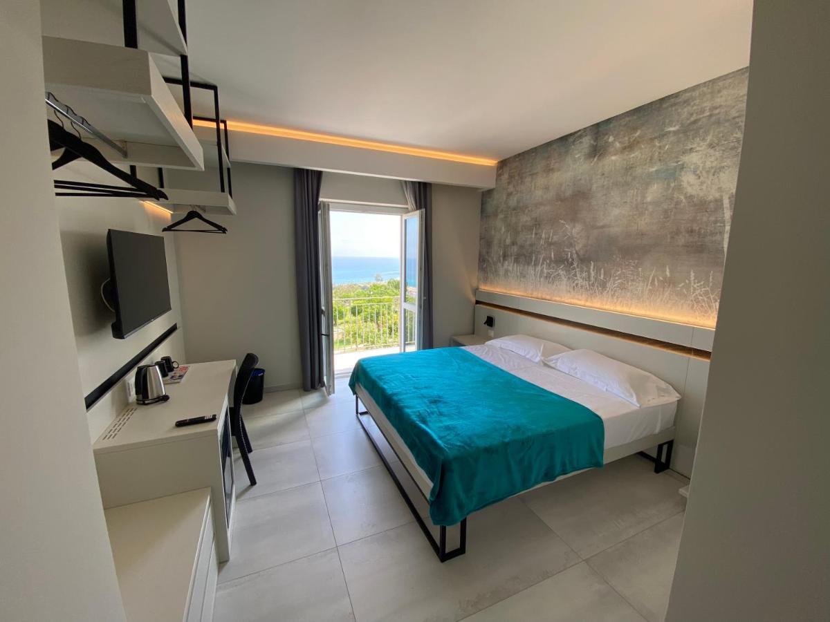 Aether Suites Tropea - Free Private Parking Ngoại thất bức ảnh
