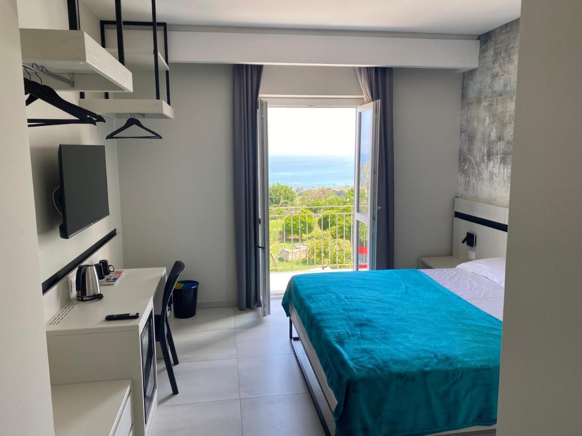 Aether Suites Tropea - Free Private Parking Ngoại thất bức ảnh